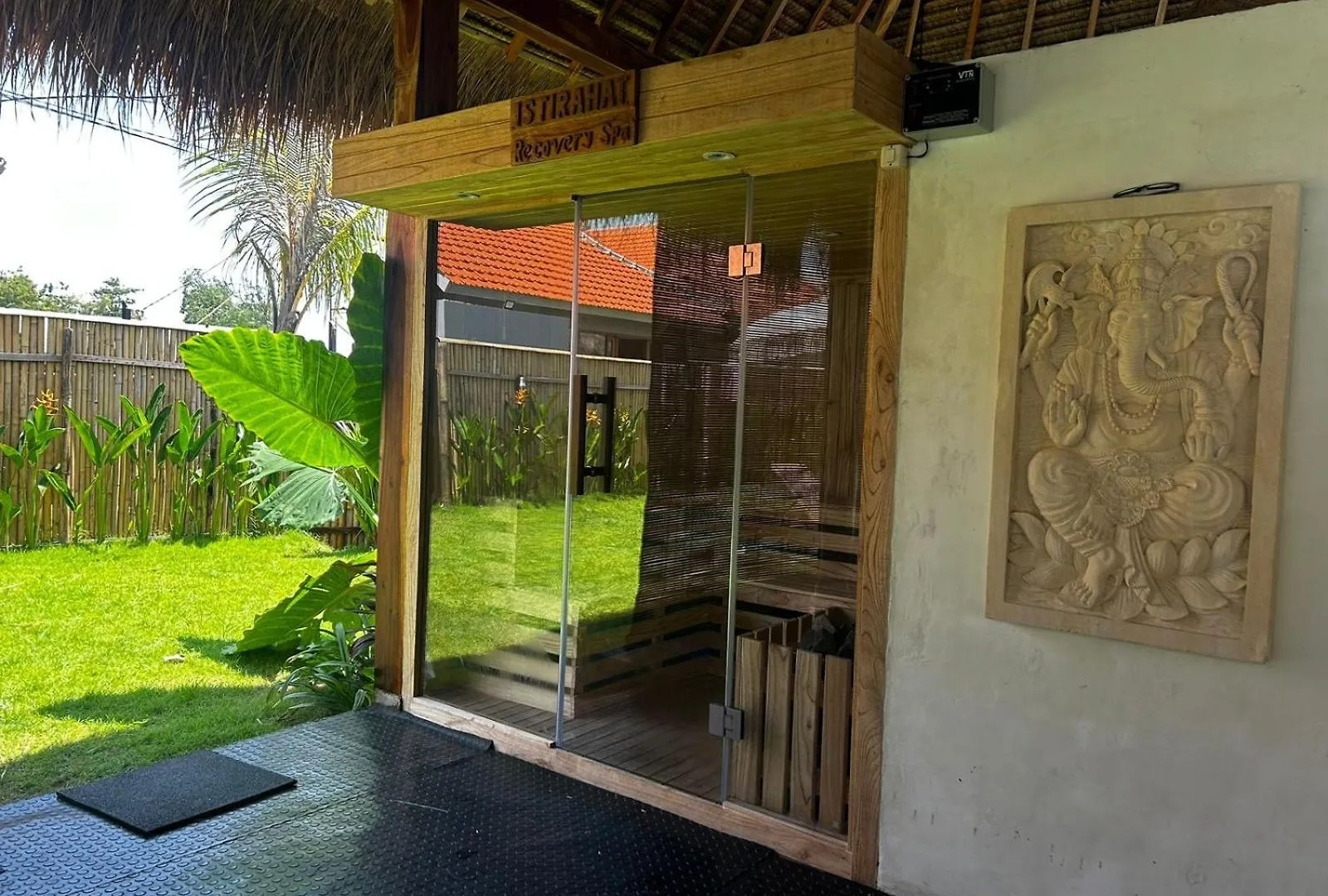 Istirahat Villas And Recovery Spa Uluwatu   Uluwatu (Bali)